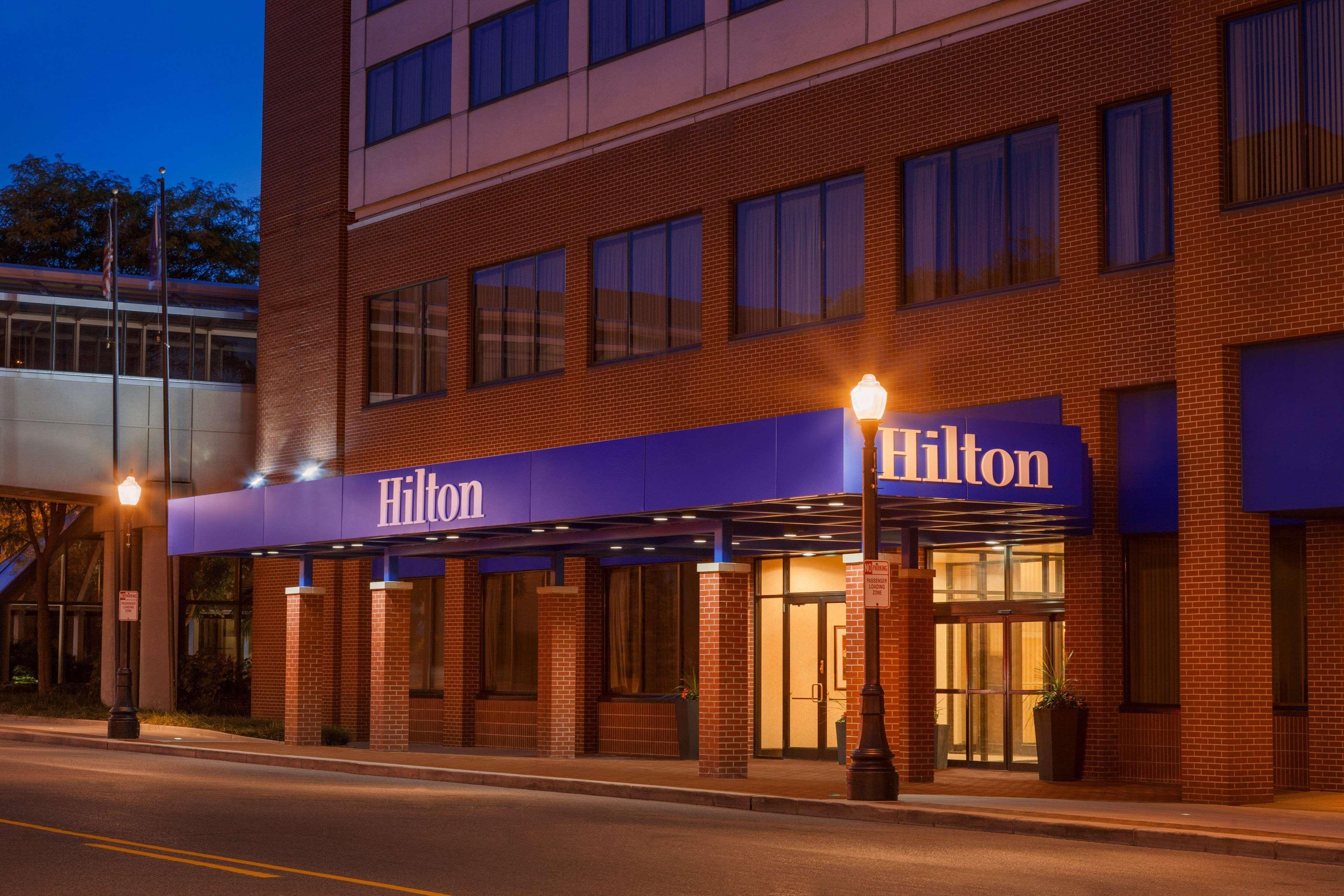 Hilton Fort Wayne At The Grand Wayne Convention Center (Adults Only) Exterior photo