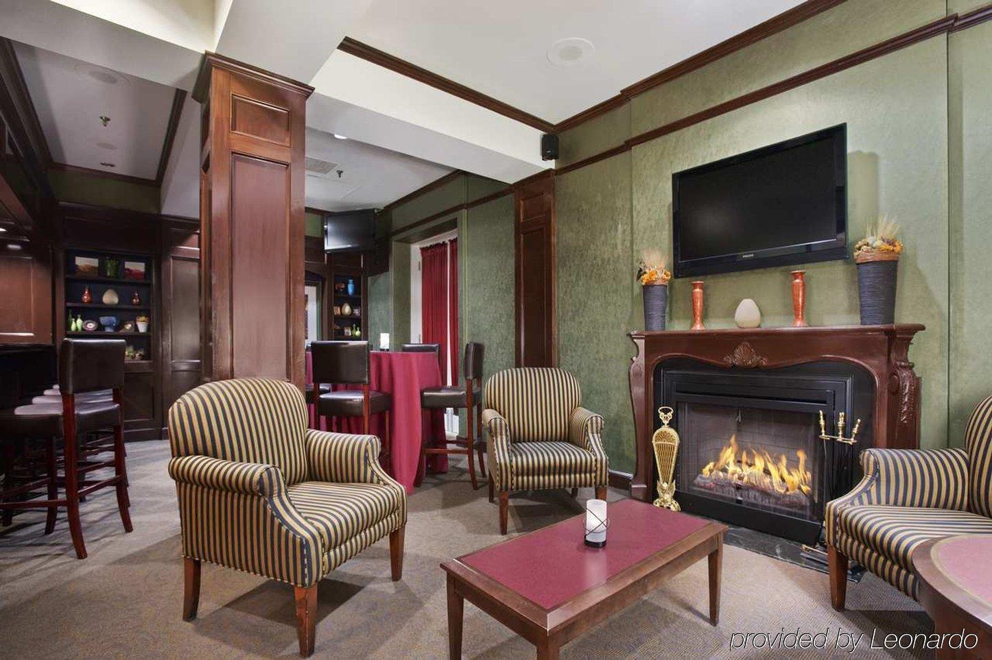 Hilton Fort Wayne At The Grand Wayne Convention Center (Adults Only) Interior photo